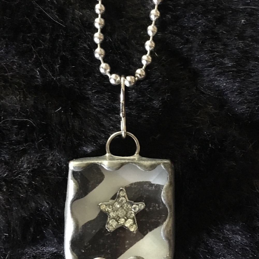 Two-sided necklace